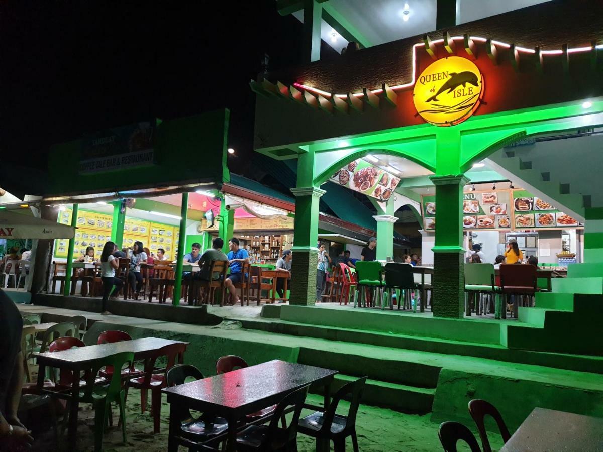 Queen Of Isle Cottages And Restaurant Puerto Galera Exterior foto